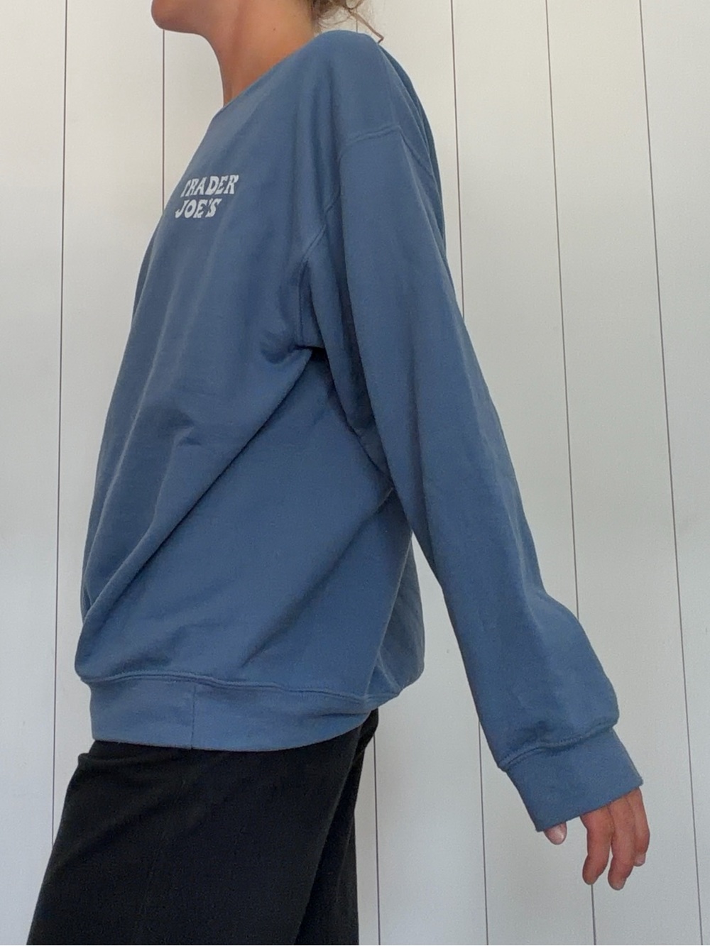 TRADER JOE’S CREWNECK - Picture 4 of 5